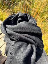 Lade das Bild in den Galerie-Viewer, WOLKENSCHAL WS100 - 8 Black