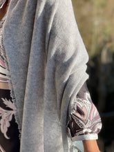 Lade das Bild in den Galerie-Viewer, WOLKENSCHAL Kaschmir - Asphalt